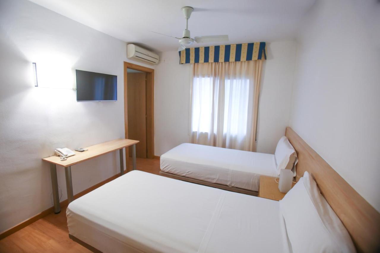 Gatell Hotel Vilanova i la Geltrú Eksteriør billede