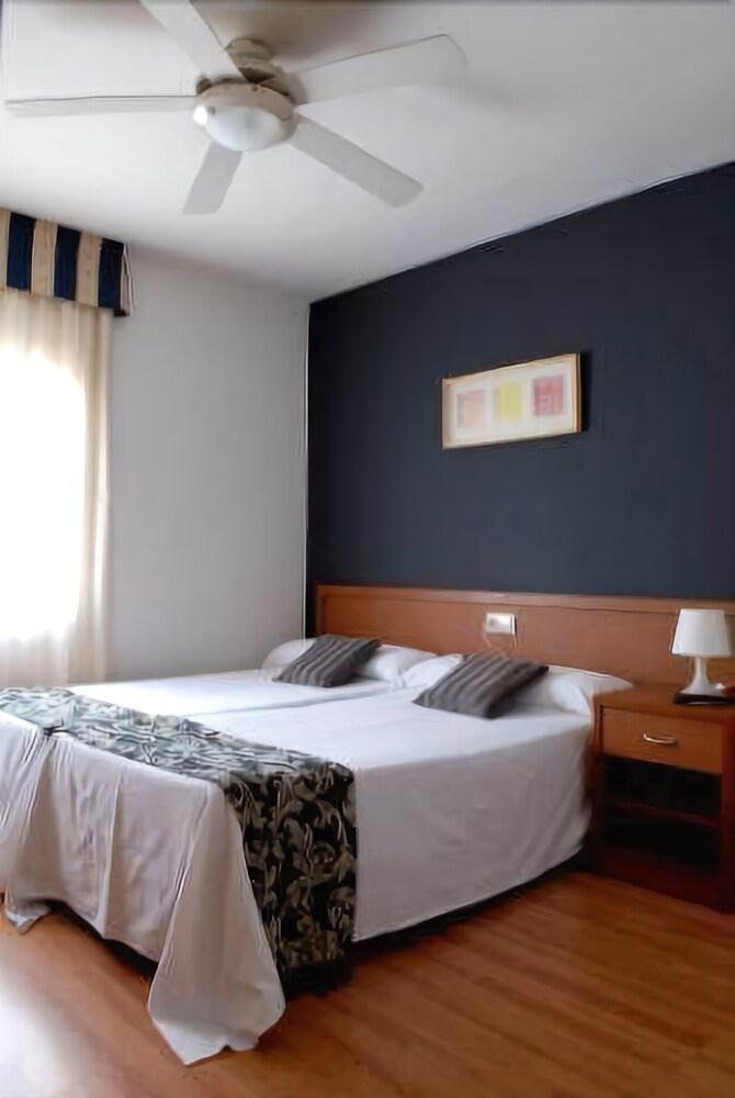 Gatell Hotel Vilanova i la Geltrú Eksteriør billede